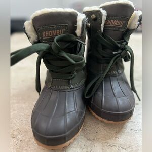 Khombu Women's Zany Duck Boots Size 7